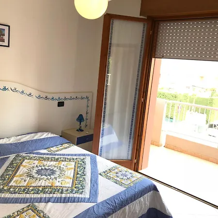 Apartment In 24809